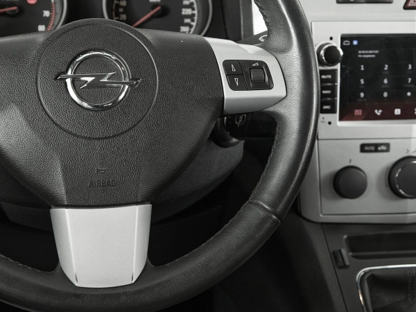 Opel Zafira, B Рестайлинг фото №12