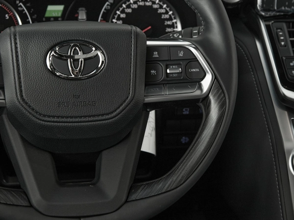 Toyota Land Cruiser, 300 Series фото №14