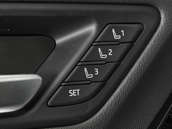 Toyota Land Cruiser, 300 Series фото №19