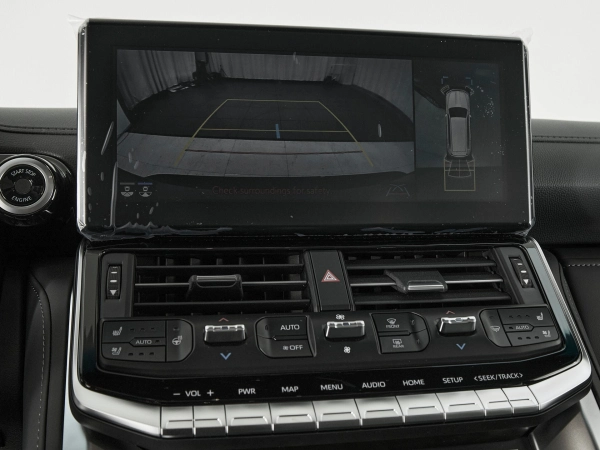 Toyota Land Cruiser, 300 Series фото №27