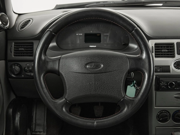Lada (ВАЗ) Priora, I фото №10