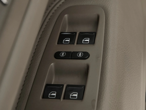 Volkswagen Touareg, I Рестайлинг фото №13