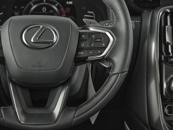 Lexus LX, IV фото №14