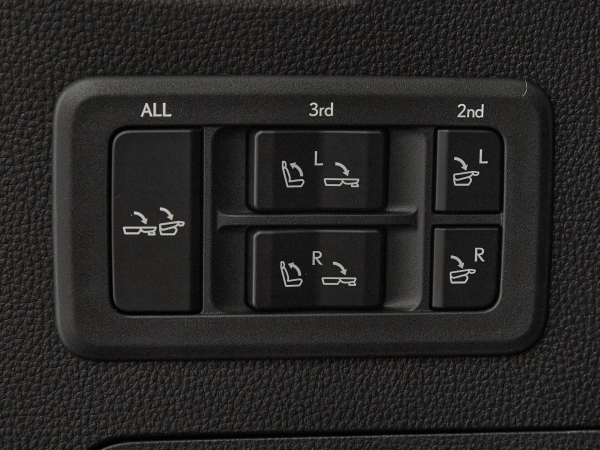 Lexus LX, IV фото №37
