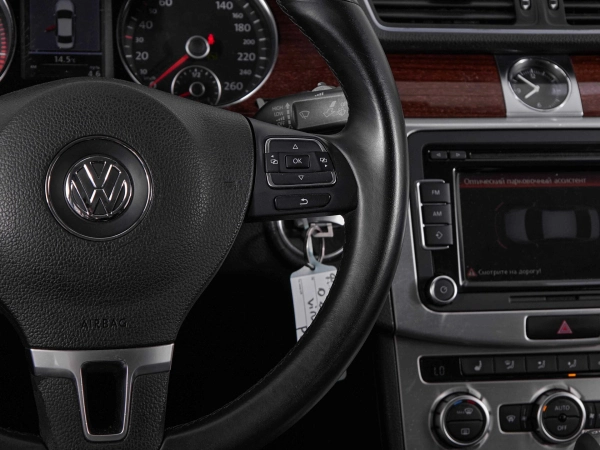 Volkswagen Passat, B7 фото №12