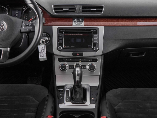 Volkswagen Passat, B7 фото №15