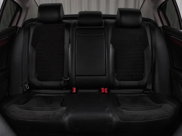 Volkswagen Passat, B7 фото №16