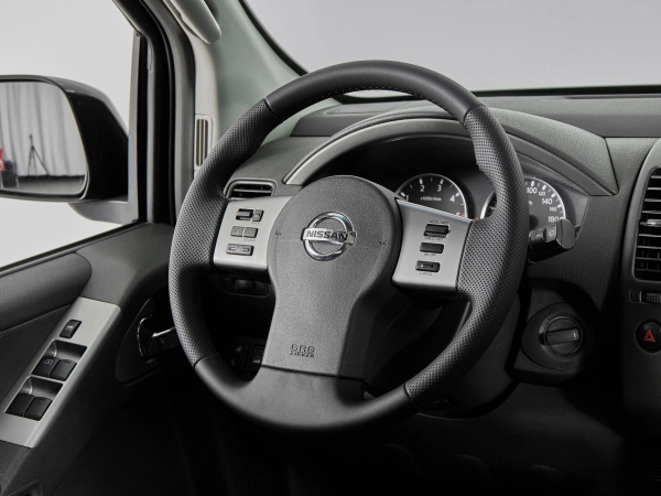 Nissan Pathfinder, III фото №11