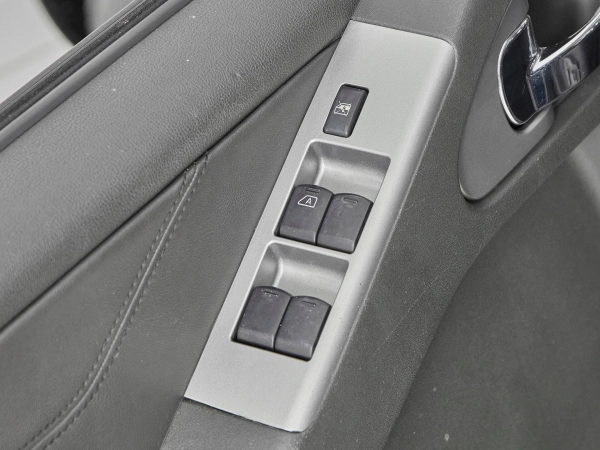 Nissan Pathfinder, III фото №14