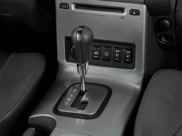 Nissan Pathfinder, III фото №20