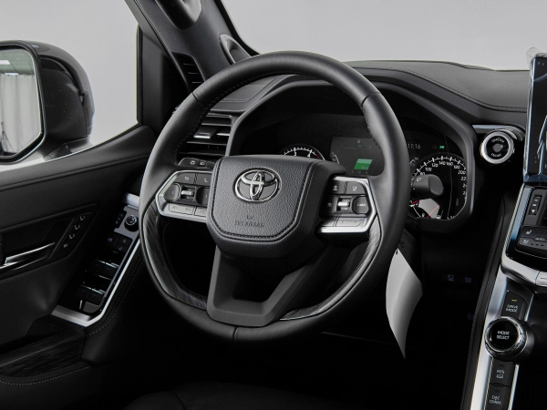 Toyota Land Cruiser, 300 Series фото №10