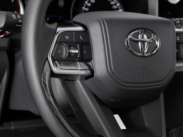 Toyota Land Cruiser, 300 Series фото №11