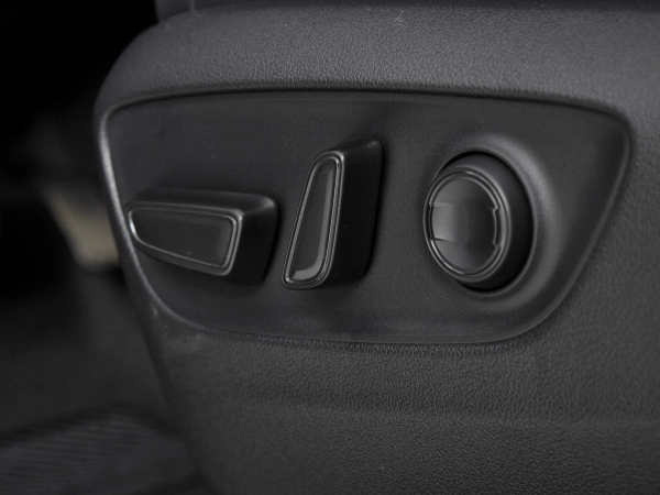 Toyota Land Cruiser, 300 Series фото №16