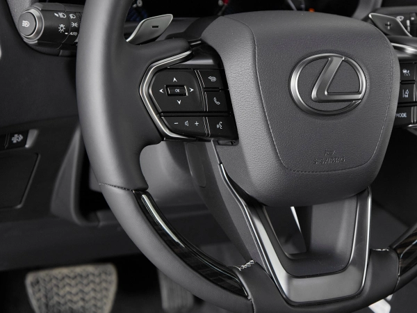 Lexus LX, IV фото №13