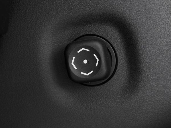 Lexus LX, IV фото №21
