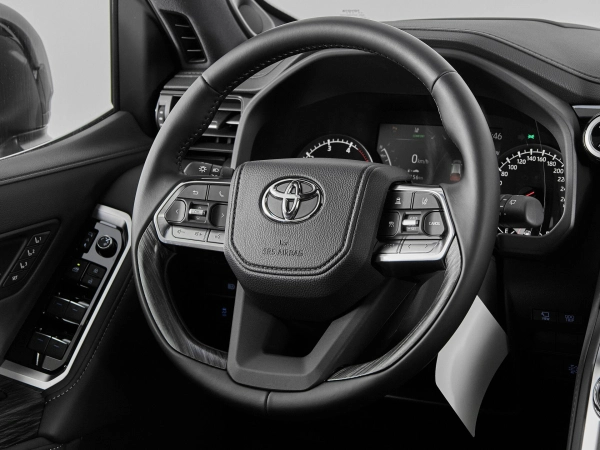 Toyota Land Cruiser, 300 Series фото №11