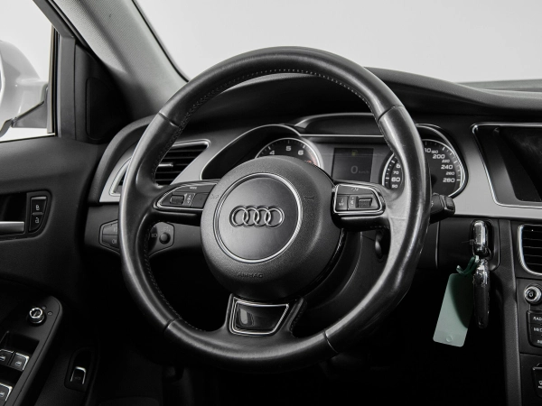Audi A4, IV (B8) Рестайлинг фото №10