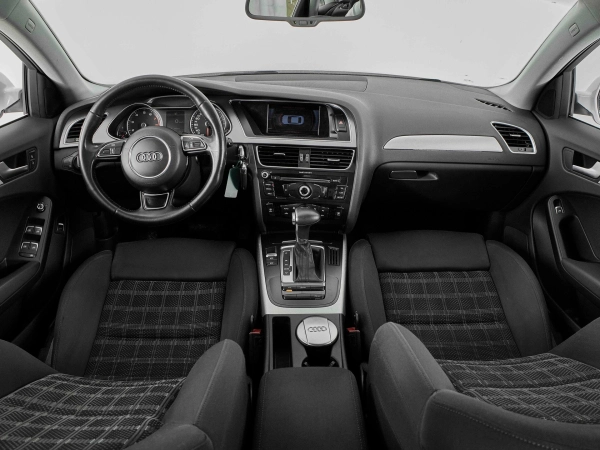 Audi A4, IV (B8) Рестайлинг фото №8