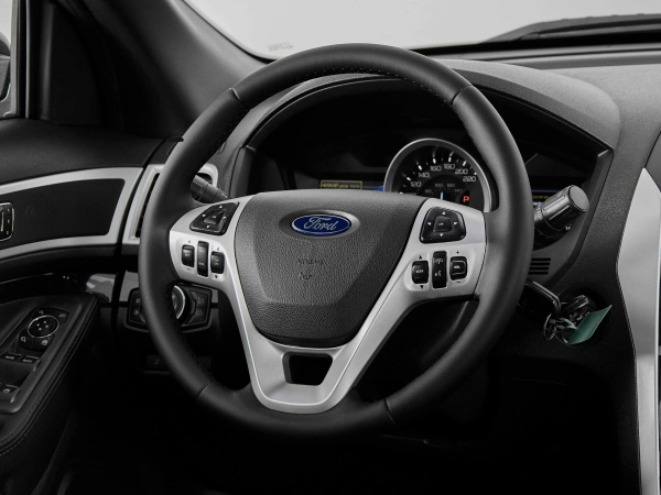 Ford Explorer, V фото №11
