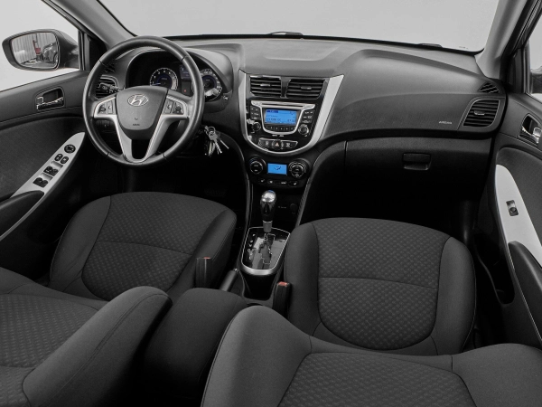 Hyundai Solaris, I фото №9