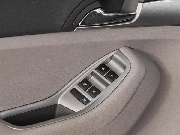 Chevrolet Orlando, I фото №11