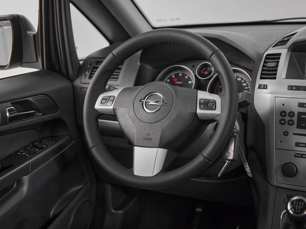 Opel Zafira, B Рестайлинг фото №10
