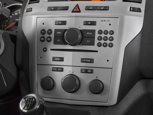 Opel Zafira, B Рестайлинг фото №16