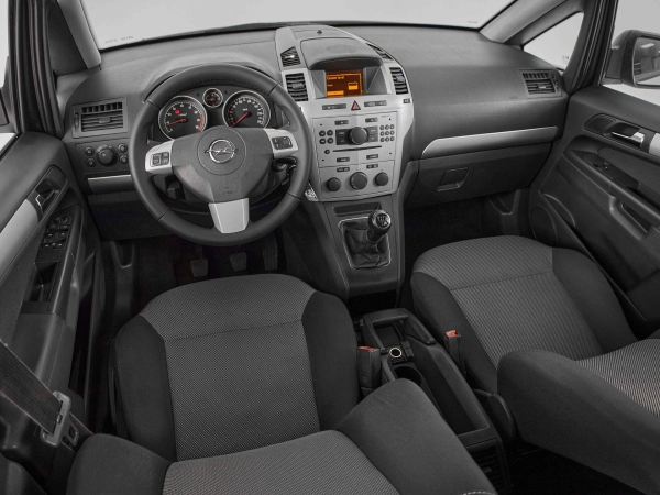 Opel Zafira, B Рестайлинг фото №7