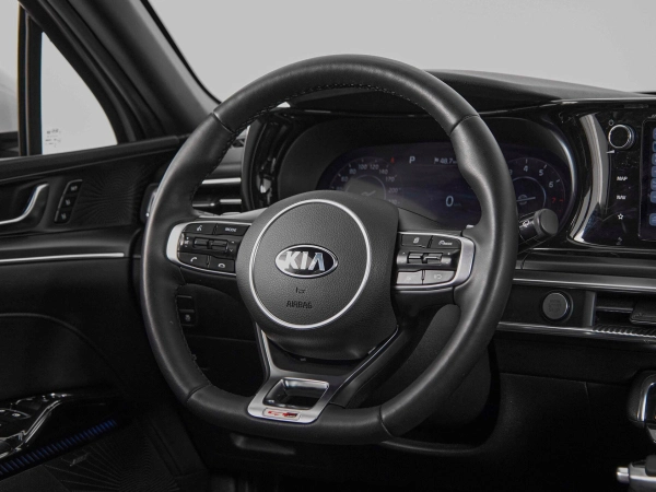 Kia K5, III фото №11