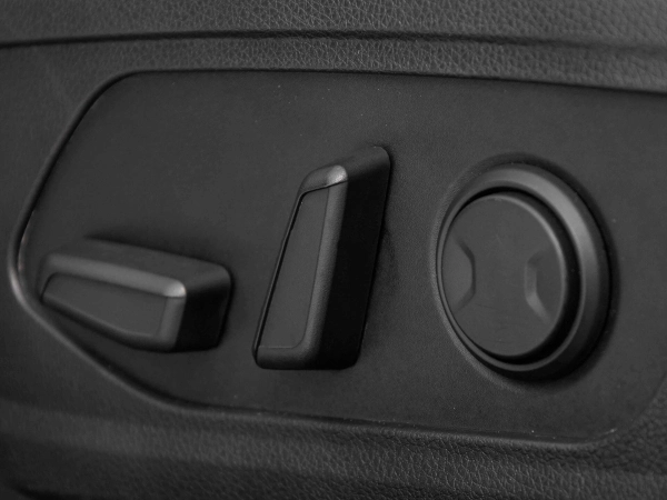 Kia K5, III фото №17