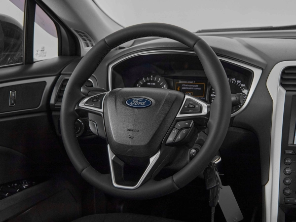 Ford Mondeo, V фото №10
