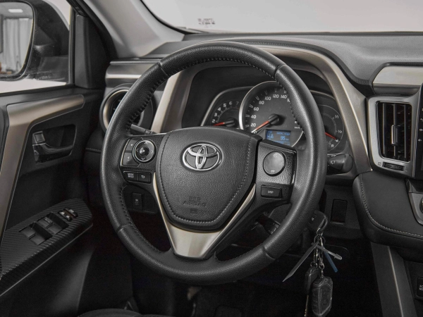 Toyota RAV4, IV (XA40) Рестайлинг фото №10