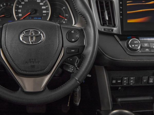 Toyota RAV4, IV (XA40) Рестайлинг фото №12