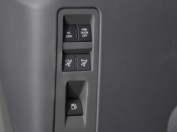 Lexus LM, II фото №19