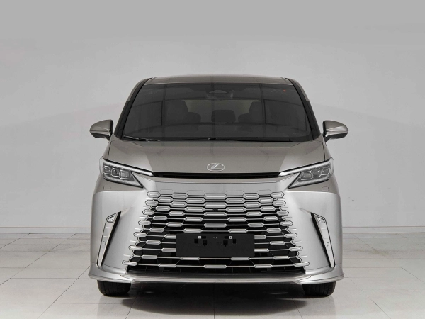 Lexus LM, II фото №2