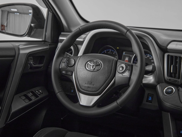 Toyota RAV4, IV (XA40) Рестайлинг фото №10