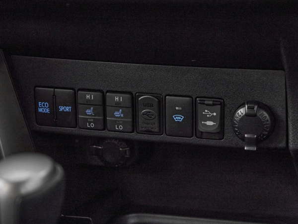 Toyota RAV4, IV (XA40) Рестайлинг фото №20