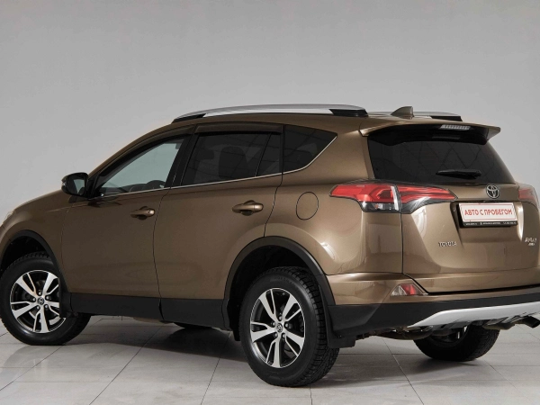 Toyota RAV4, IV (XA40) Рестайлинг фото №4
