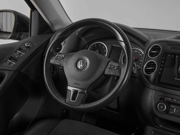 Volkswagen Tiguan, I Рестайлинг фото №10
