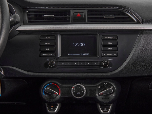 Kia Rio, IV фото №15