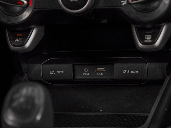Kia Rio, IV фото №16