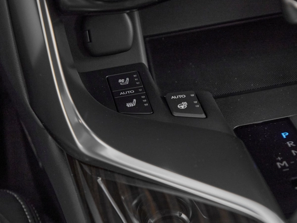 Lexus LX, IV фото №26