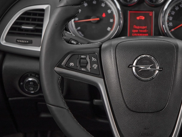 Opel Astra, J Рестайлинг фото №11