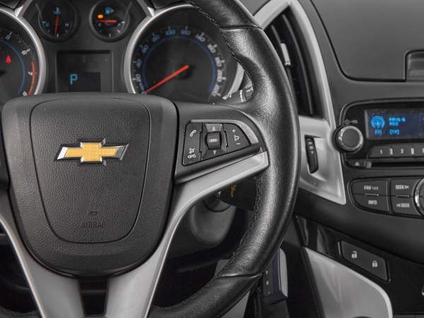 Chevrolet Cruze, I Рестайлинг фото №12