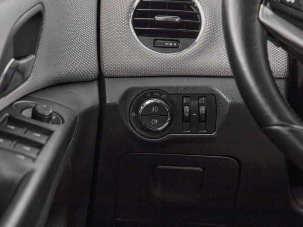 Chevrolet Cruze, I Рестайлинг фото №14