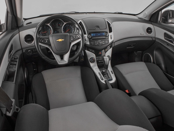 Chevrolet Cruze, I Рестайлинг фото №7