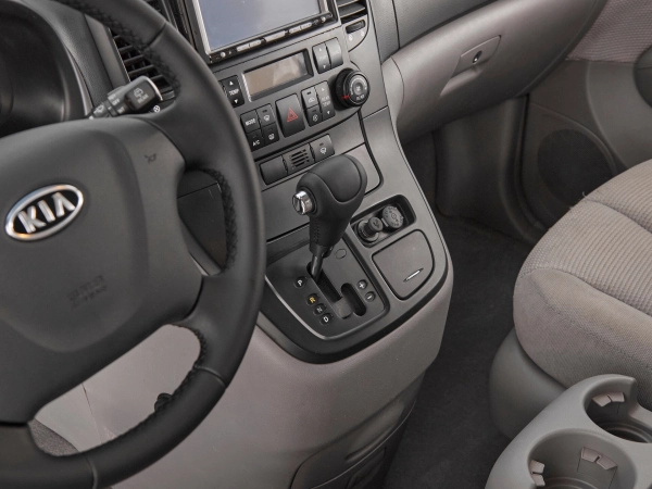 Kia Carnival, II фото №14