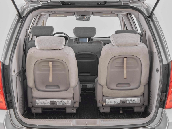 Kia Carnival, II фото №17