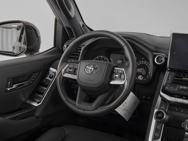 Toyota Land Cruiser, 300 Series фото №10
