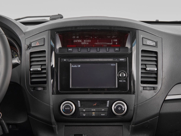 Mitsubishi Pajero, IV Рестайлинг 1 фото №16
